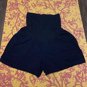 Maternity shorts